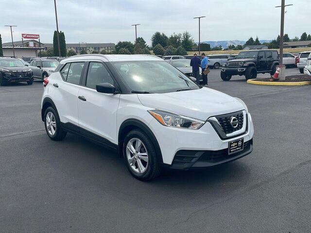 2019 Nissan Kicks S
