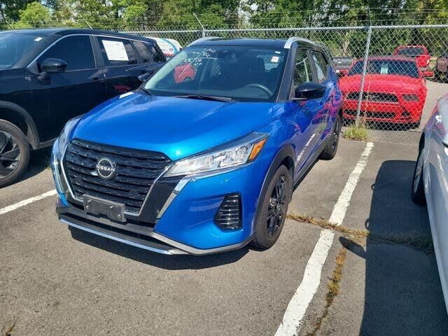 2022 Nissan Kicks SV