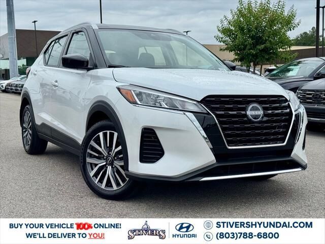2023 Nissan Kicks SV