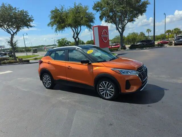 2023 Nissan Kicks SV