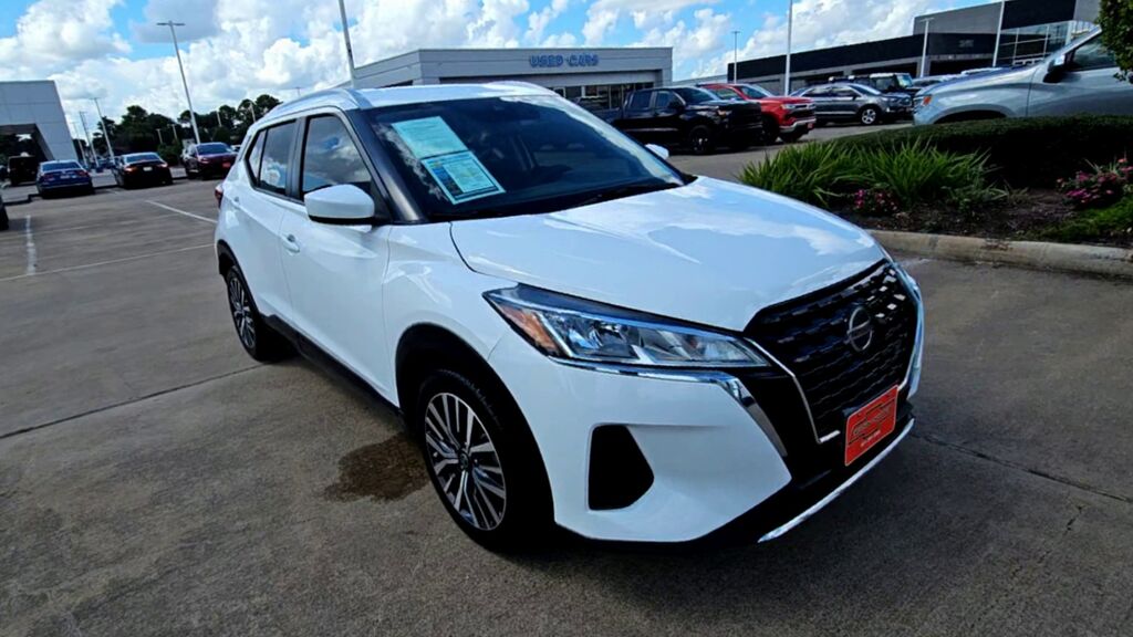 2021 Nissan Kicks SV Xtronic CVT — photo 1 of 7
