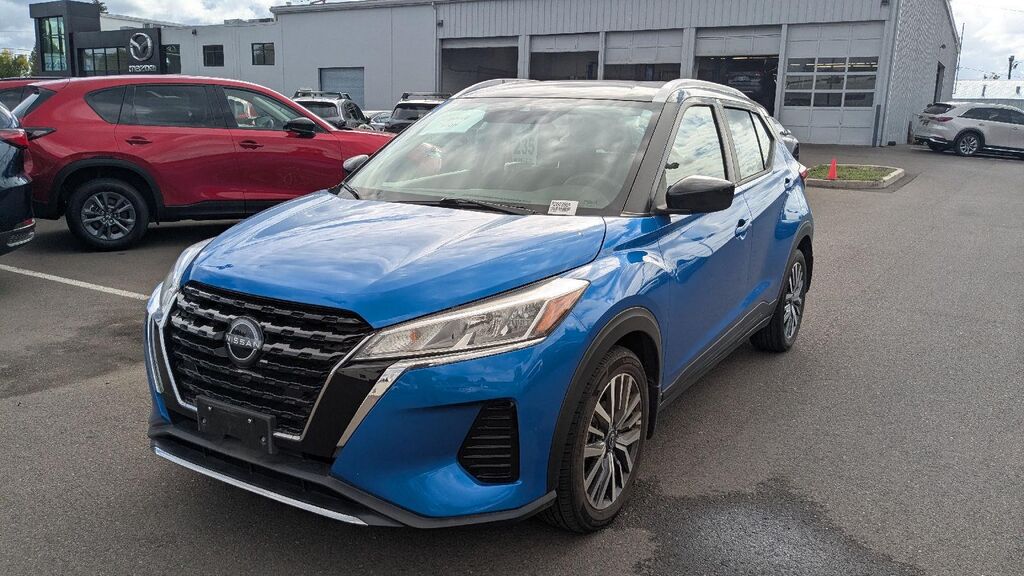 2022 Nissan Kicks SV — photo 1 of 13