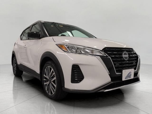 2024 Nissan Kicks SV — photo 1 of 1