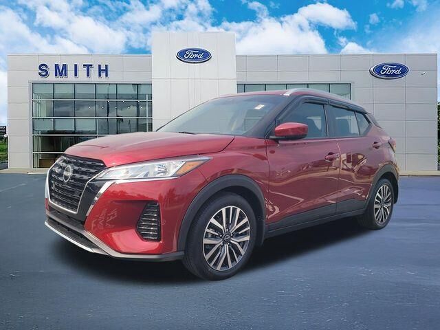 2024 Nissan Kicks SV — photo 1 of 13