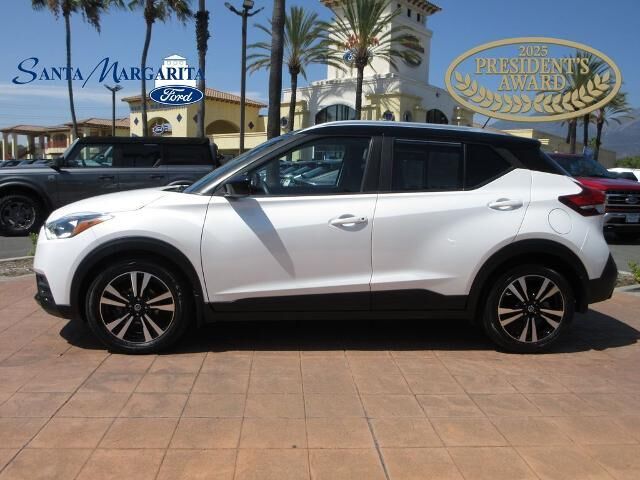 2020 Nissan Kicks SV