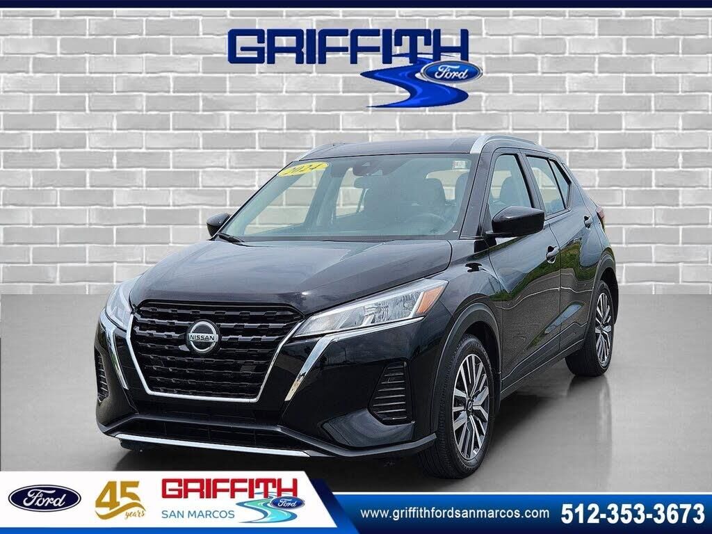 2024 Nissan Kicks SV — photo 1 of 1