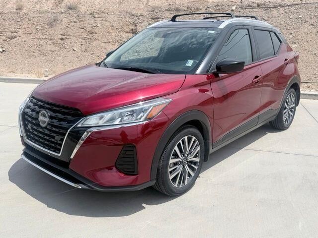 2024 Nissan Kicks SV — photo 1 of 13