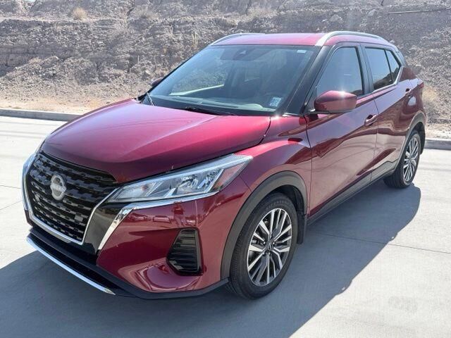 2024 Nissan Kicks SV — photo 1 of 13