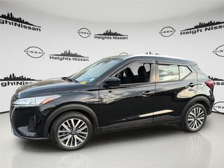 2022 Nissan Kicks SV