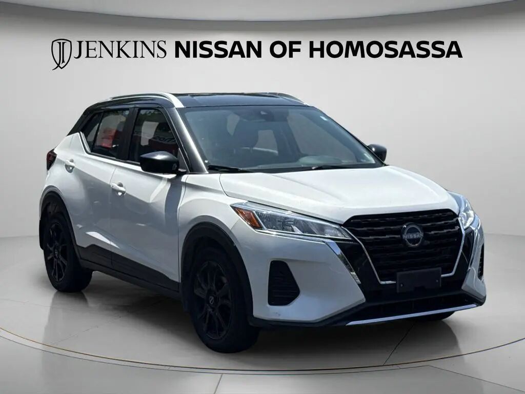 2024 Nissan Kicks SV — photo 1 of 10