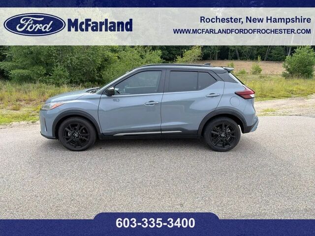 2022 Nissan Kicks SR