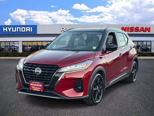 2024 Nissan Kicks SR — photo 1 of 13