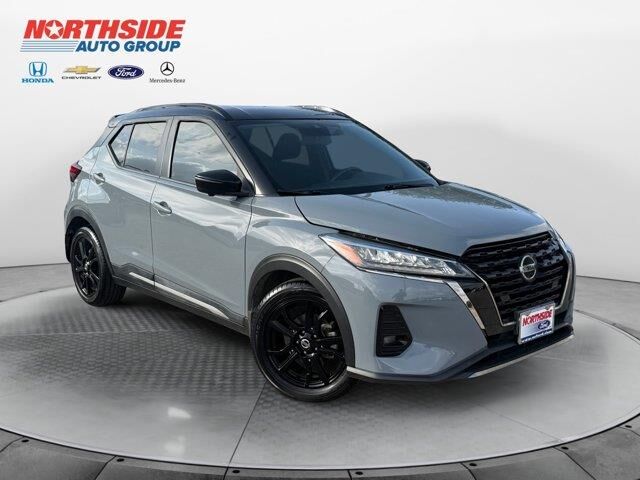 2021 Nissan Kicks SR