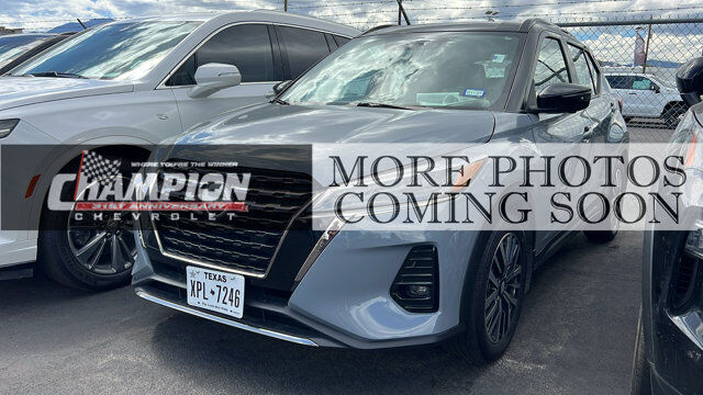 2023 Nissan Kicks SR