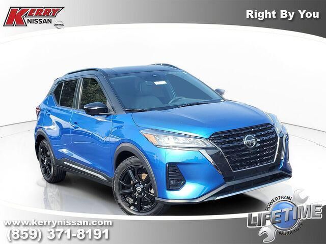 2022 Nissan Kicks SR