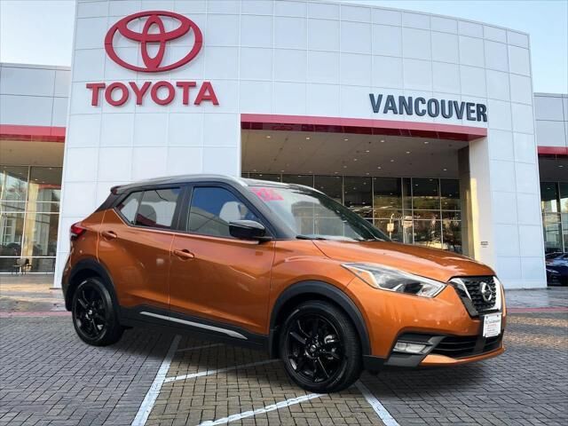 2020 Nissan Kicks SR
