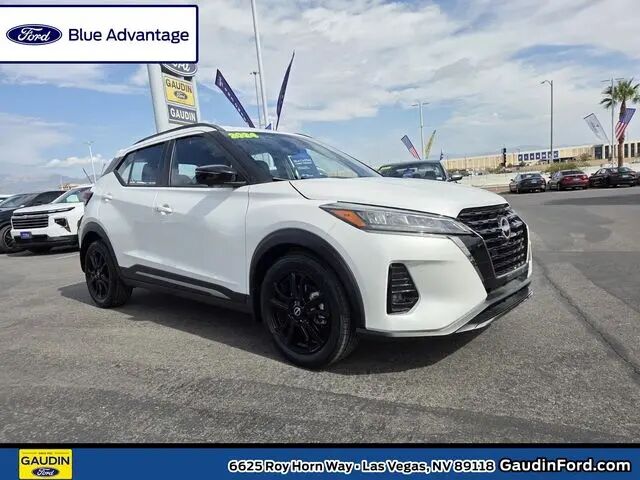 2024 Nissan Kicks SR — photo 1 of 12