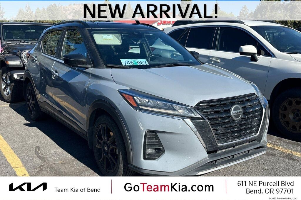 2021 Nissan Kicks SR