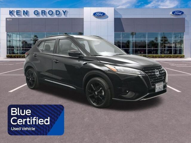 2023 Nissan Kicks SR