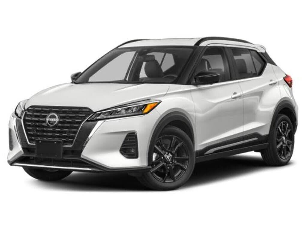 2023 Nissan Kicks SR — photo 1 of 1