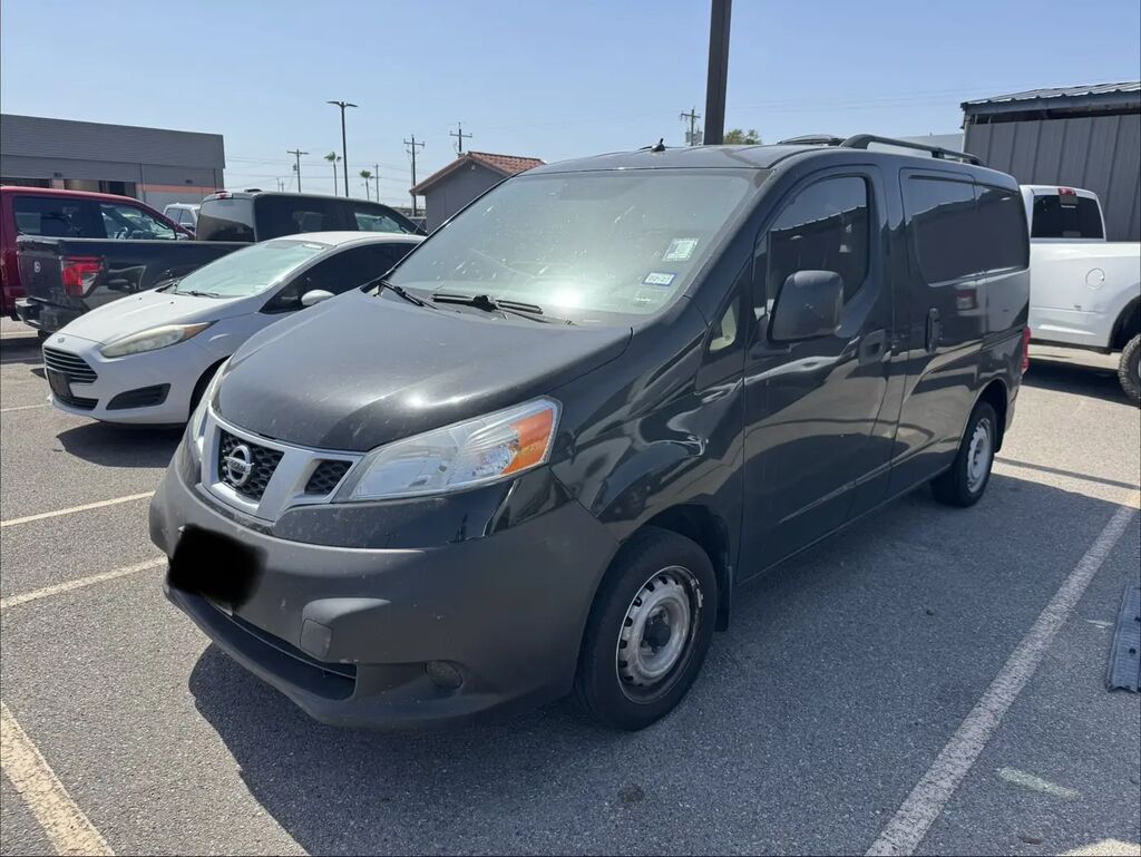 2017 Nissan NV200 S — photo 1 of 13