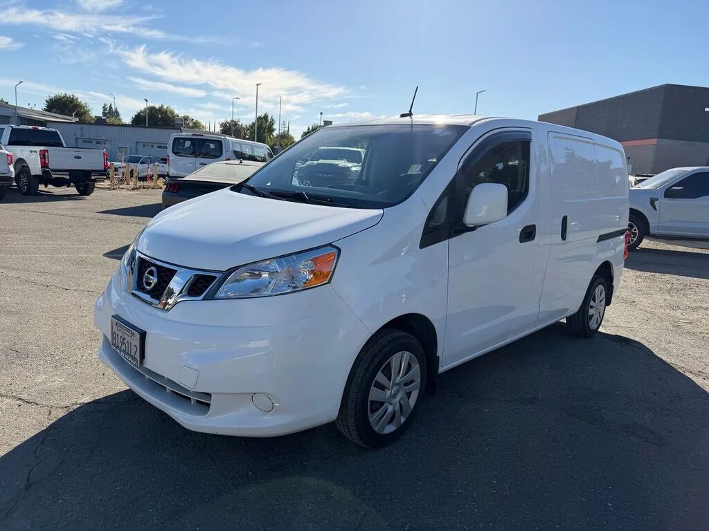 2018 Nissan NV200 S — photo 1 of 12