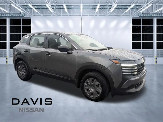 2025 Nissan Kicks S