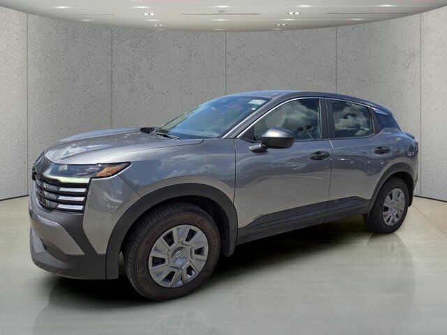 2025 Nissan Kicks S — photo 1 of 13
