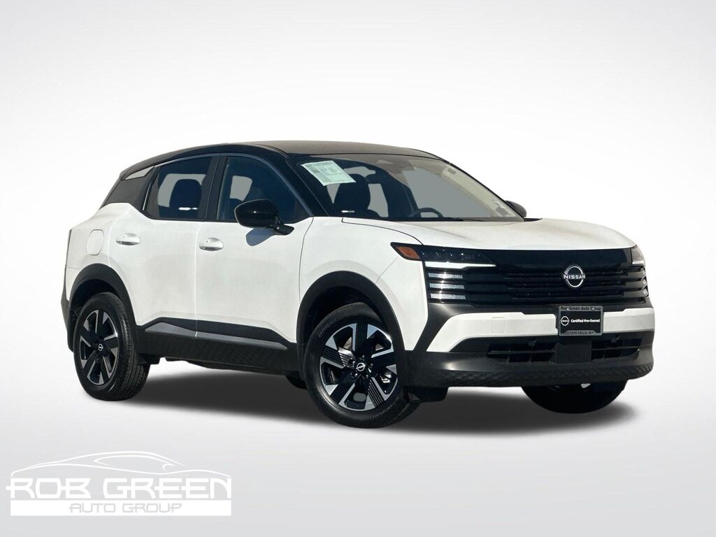 2025 Nissan Kicks SV — photo 1 of 13