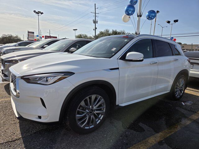 2023 INFINITI QX50 LUXE