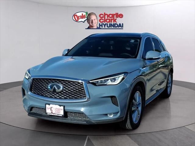 2022 INFINITI QX50 Luxe — photo 1 of 3