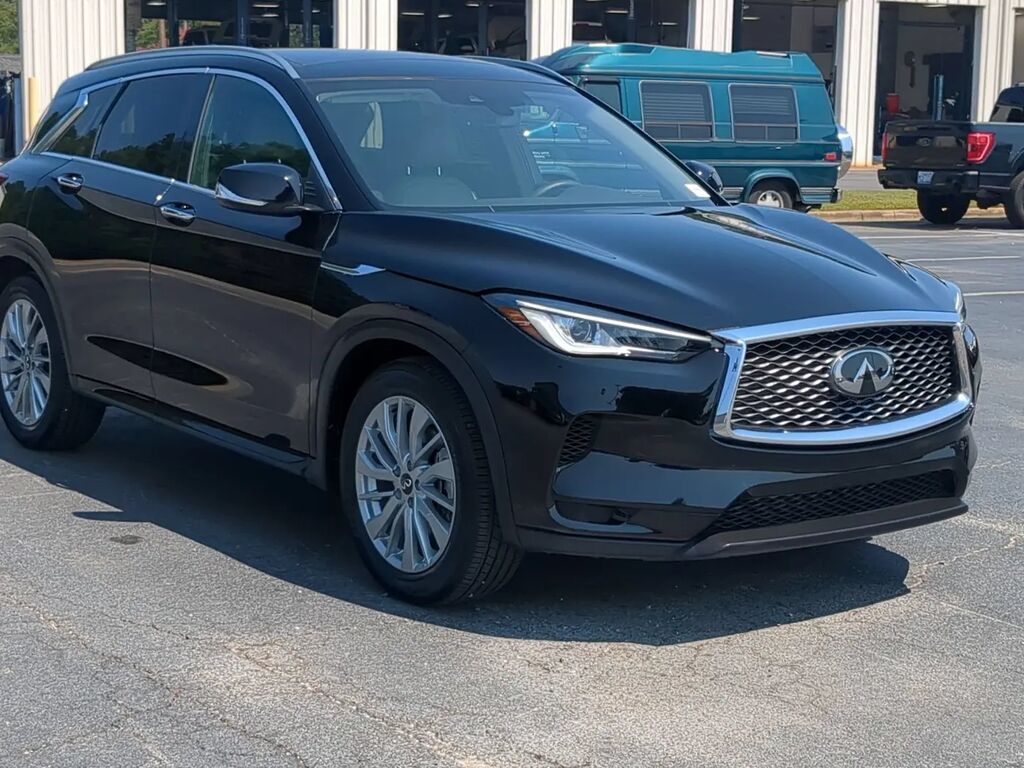 2023 INFINITI QX50 Luxe — photo 1 of 13