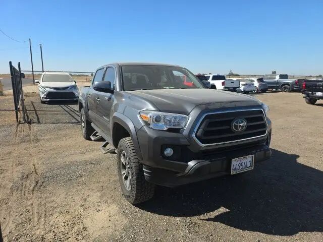 2022 Toyota Tacoma TRD Off-Road — photo 1 of 5