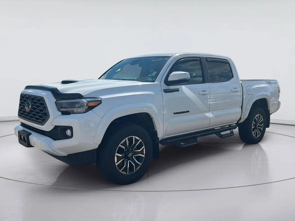 2023 Toyota Tacoma TRD Sport — photo 1 of 10