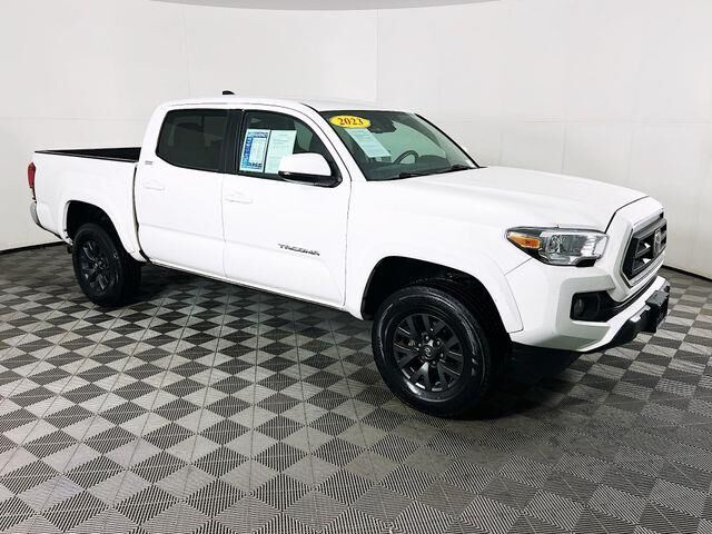 2023 Toyota Tacoma TRD Off-Road — photo 1 of 13