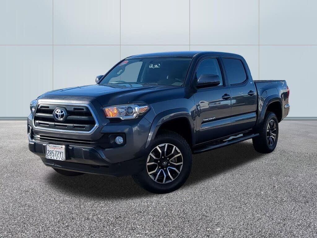 2016 Toyota Tacoma SR5 V6 — photo 1 of 1