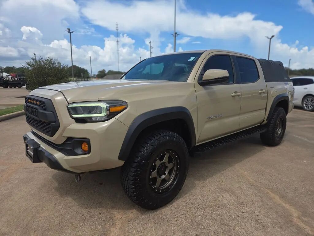 2020 Toyota Tacoma TRD Off-Road — photo 1 of 13