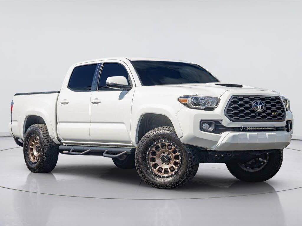 2022 Toyota Tacoma TRD Sport — photo 1 of 1