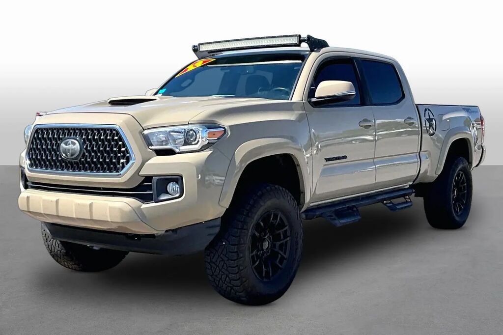 2019 Toyota Tacoma TRD Sport — photo 1 of 13