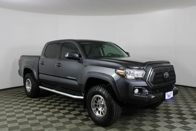 2022 Toyota Tacoma TRD Off-Road