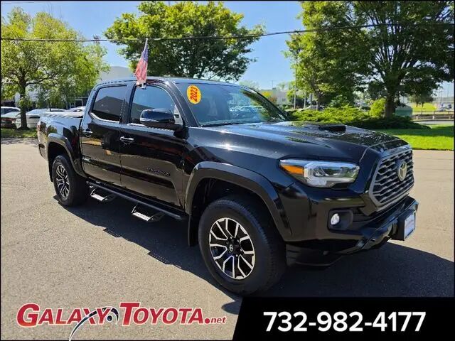 2023 Toyota Tacoma TRD Sport — photo 1 of 13