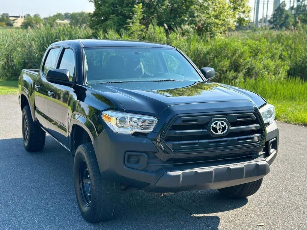 2016 Toyota Tacoma SR V6 — photo 1 of 1