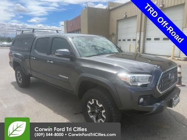 2019 Toyota Tacoma TRD Off-Road — photo 1 of 13