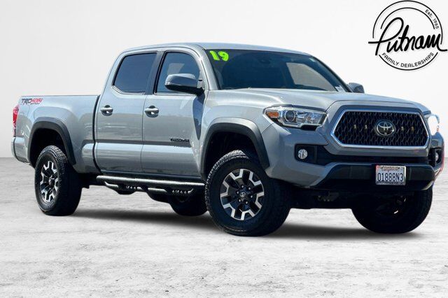 2019 Toyota Tacoma TRD Off Road — photo 1 of 13
