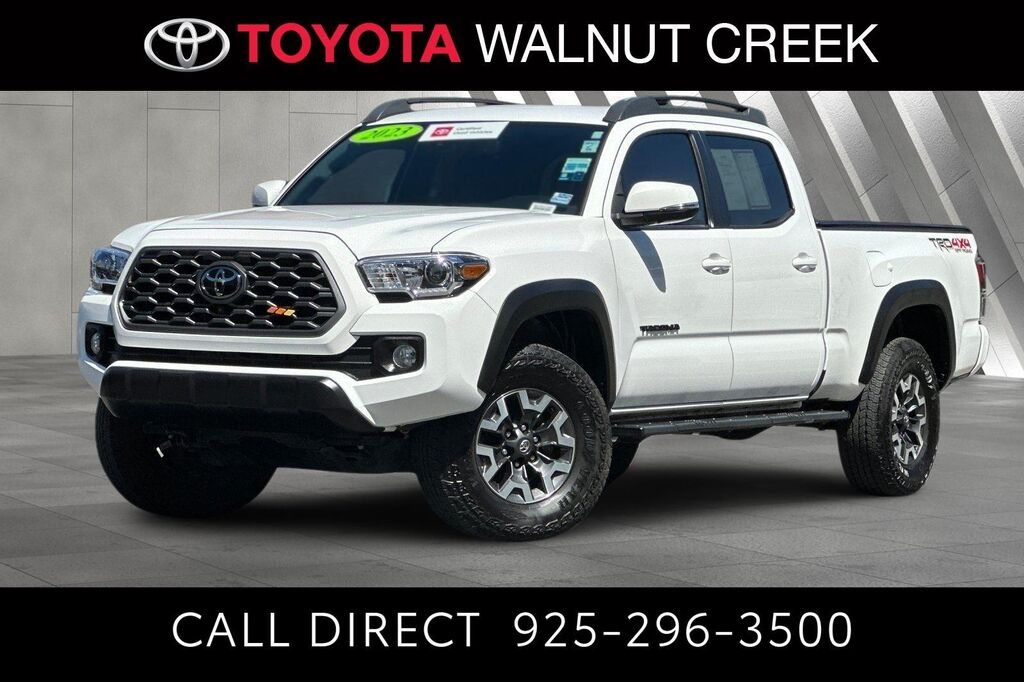 2023 Toyota Tacoma TRD Off-Road — photo 1 of 13