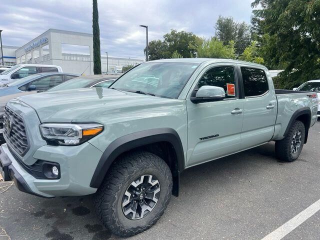 2023 Toyota Tacoma TRD Off-Road
