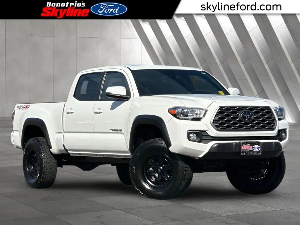 2021 Toyota Tacoma TRD Off-Road — photo 1 of 13