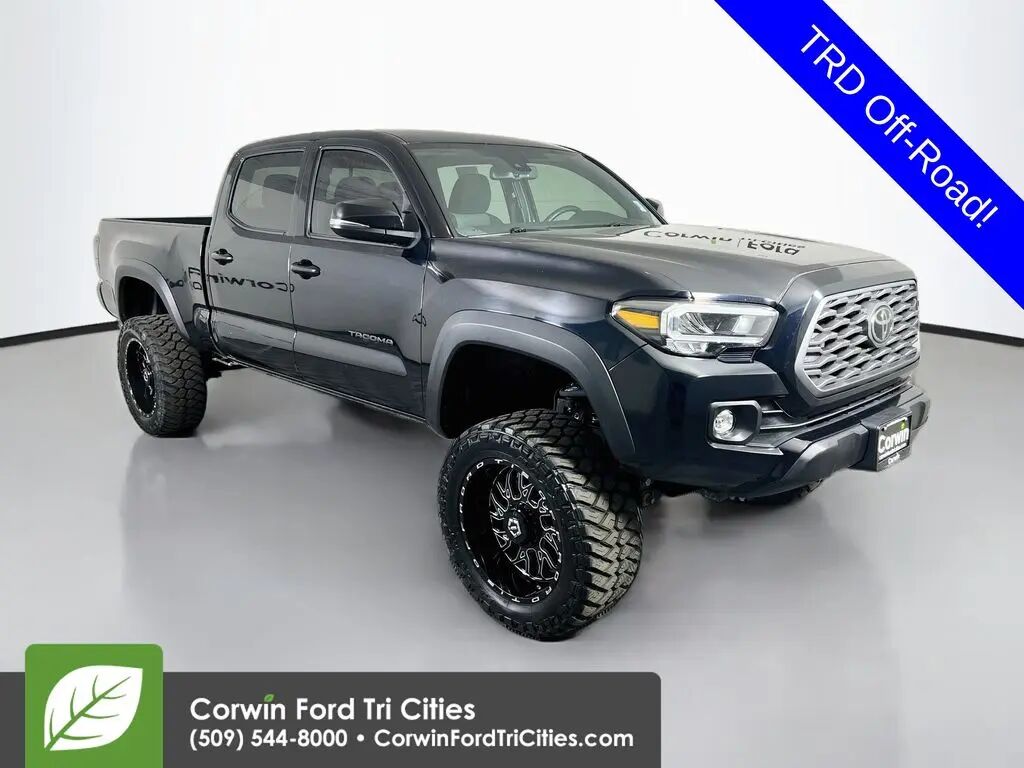 2022 Toyota Tacoma TRD Off-Road — photo 1 of 13