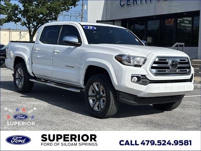 2019 Toyota Tacoma Limited — photo 1 of 4