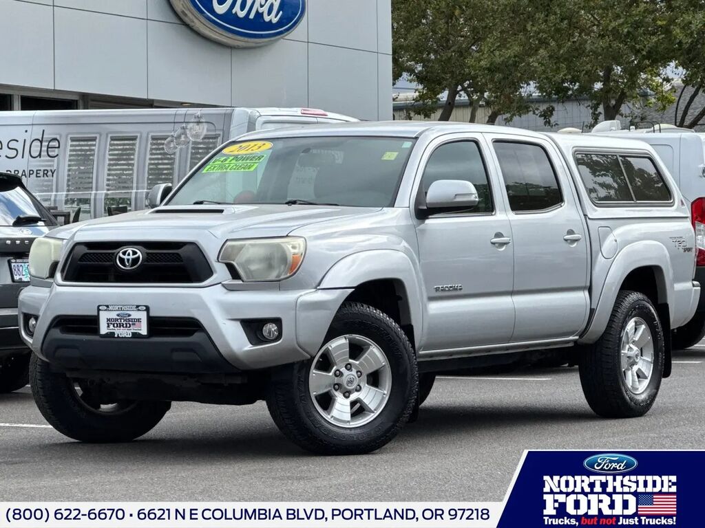 2013 Toyota Tacoma PreRunner V6 — photo 1 of 13